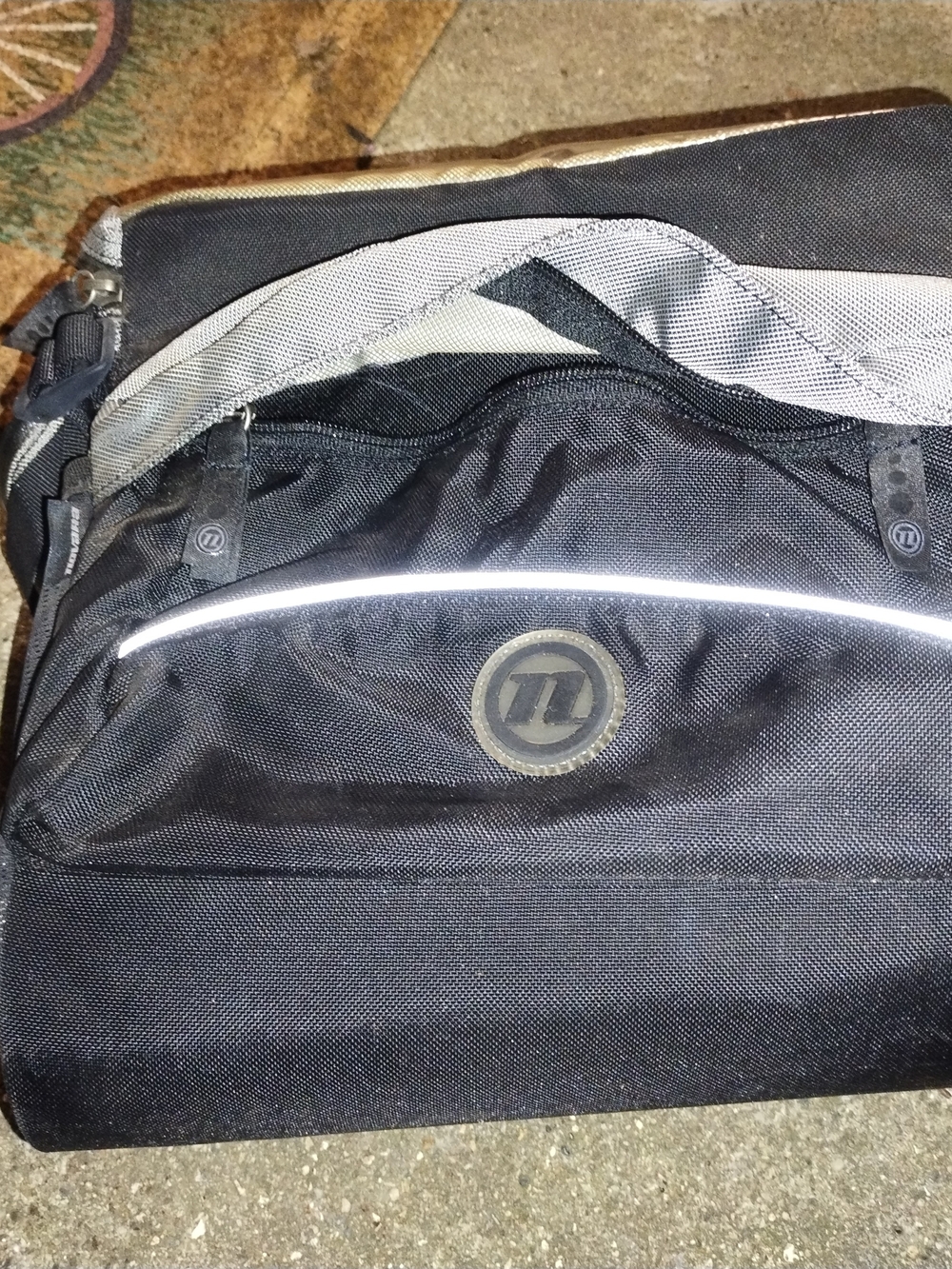 REI Deluxe Handlebar Bag with klickit attachment
